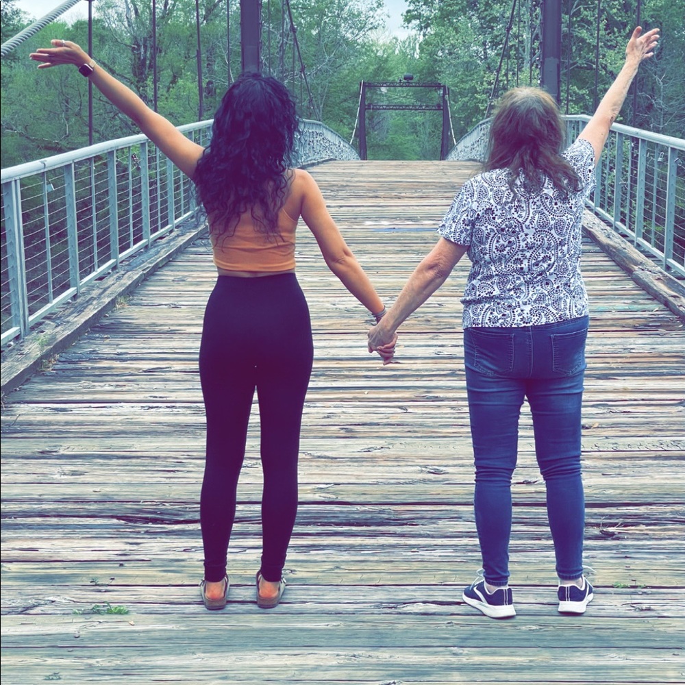 Meet your Posher, Charlotte